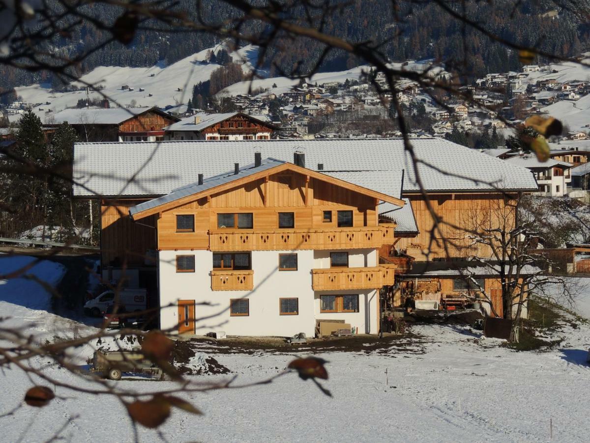 Buttererhof-Apartments Fulpmes Exteriör bild